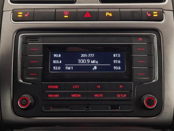 Volkswagen Polo V Рестайлинг с пробегом 2020 года, цена 1 245 000 рублей, 131588 км, седан, Автокод Объявления