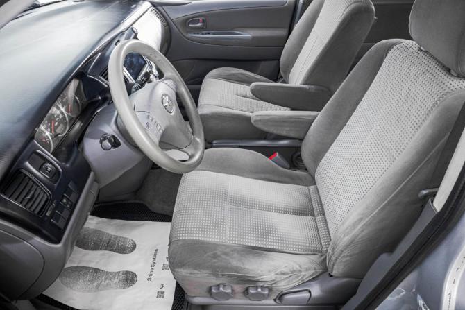 Mazda MPV II (LW) Рестайлинг с пробегом 2005 года, цена 719 000 рублей, 412000 км, компактвэн, Автокод Объявления