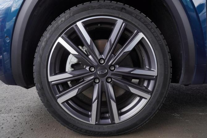 Geely Monjaro I с пробегом 2024 года, цена 3 737 000 рублей, 22500 км, внедорожник, Автокод Объявления