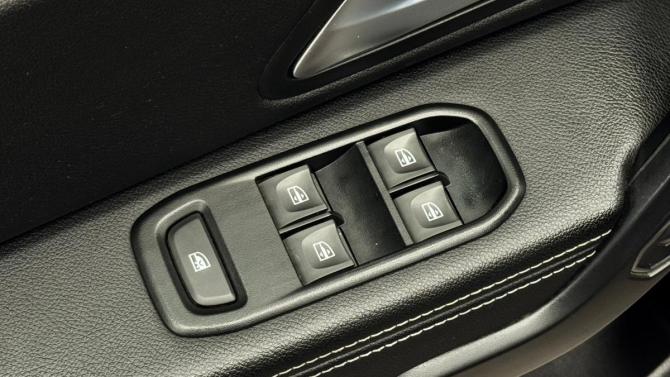 Renault Duster II с пробегом 2021 года, цена 1 990 000 рублей, 73301 км, внедорожник, Автокод Объявления