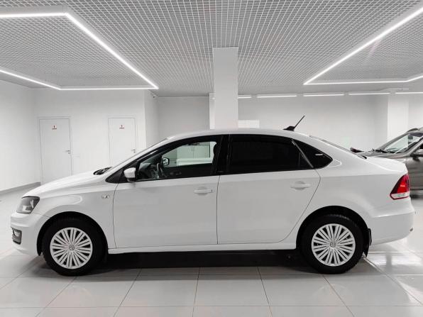 Volkswagen Polo V Рестайлинг с пробегом 2017 года, цена 930 000 рублей, 113585 км, седан, Автокод Объявления