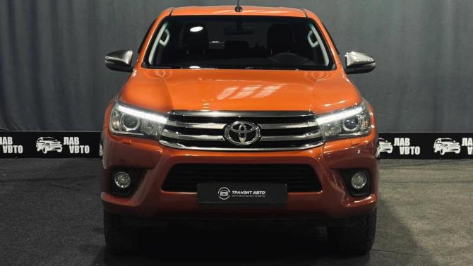 Toyota Hilux VIII с пробегом 2018 года, цена 3 620 000 рублей, 189526 км, пикап, Автокод Объявления