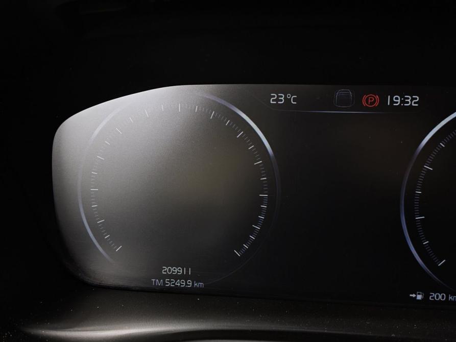 Volvo XC40 I Москва  - изображение 18