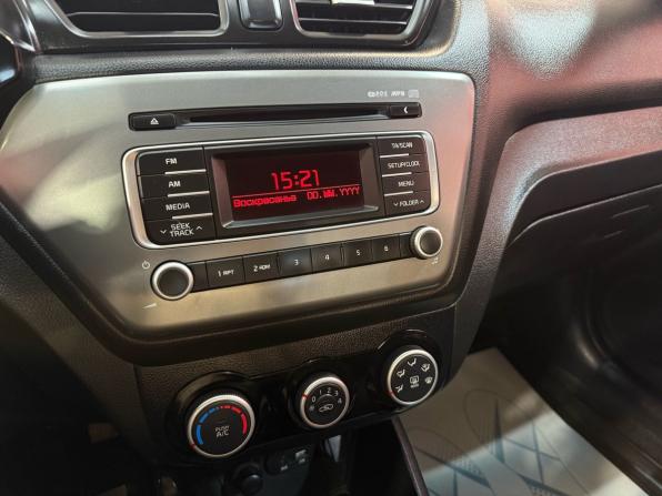 Kia Rio III Рестайлинг с пробегом 2016 года, цена 970 000 рублей, 132953 км, седан, Автокод Объявления
