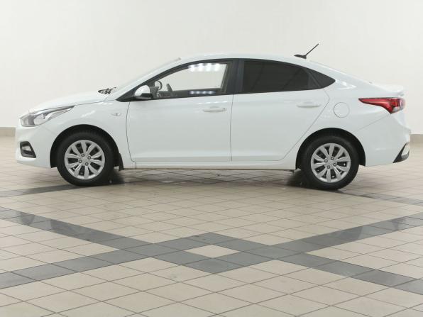 Hyundai Solaris II с пробегом 2019 года, цена 1 400 000 рублей, 36750 км, седан, Автокод Объявления