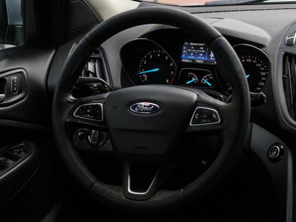 Ford Kuga II Рестайлинг с пробегом 2017 года, цена 1 330 000 рублей, 290955 км, внедорожник, Автокод Объявления