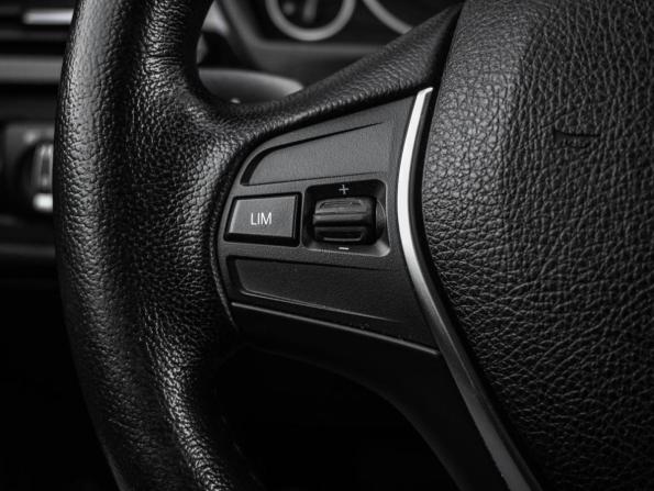 BMW 3 серии VI (F3x) Рестайлинг с пробегом 2015 года, цена 2 199 000 рублей, 181037 км, седан, Автокод Объявления