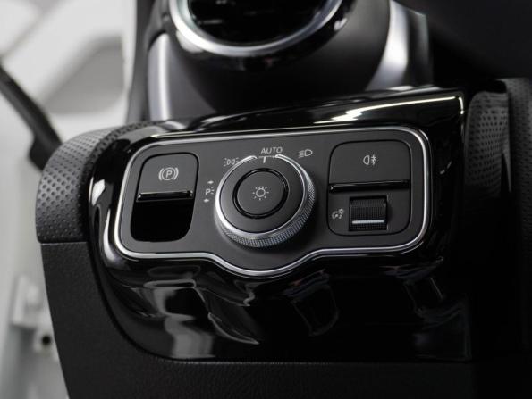 Mercedes-Benz A-Класс IV (W177) с пробегом 2021 года, цена 2 800 000 рублей, 64719 км, седан, Автокод Объявления