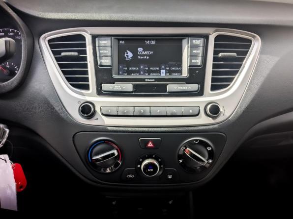 Hyundai Solaris II Рестайлинг с пробегом 2022 года, цена 1 650 000 рублей, 76792 км, седан, Автокод Объявления