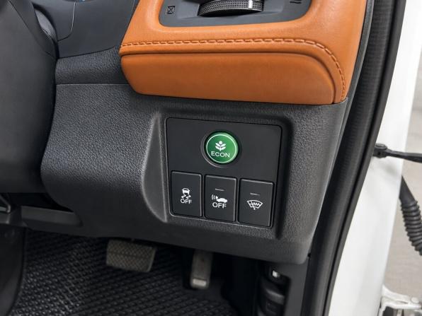 Honda Vezel I с пробегом 2014 года, цена 1 299 000 рублей, 225000 км, внедорожник, Автокод Объявления