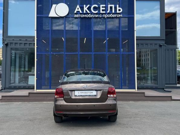 Volkswagen Polo V Рестайлинг с пробегом 2018 года, цена 1 199 000 рублей, 95000 км, седан, Автокод Объявления