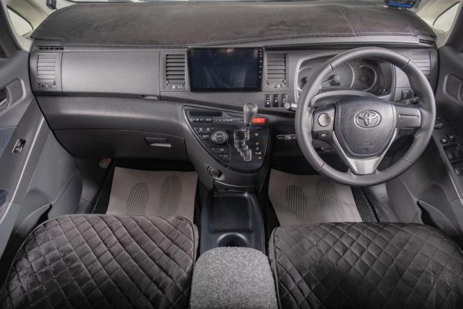 Toyota ISis I Рестайлинг с пробегом 2014 года, цена 1 629 000 рублей, 141000 км, компактвэн, Автокод Объявления