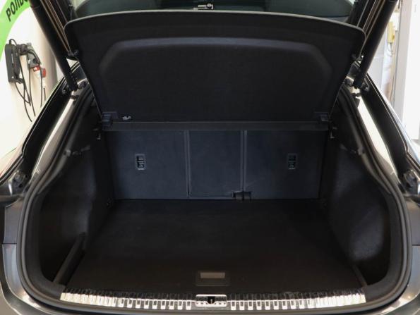 Audi Q3 Sportback II (F3) с пробегом 2022 года, цена 4 998 000 рублей, 11466 км, внедорожник, Автокод Объявления