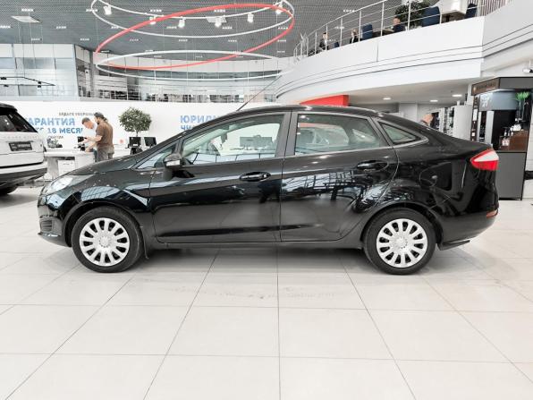 Ford Fiesta Mk6 Рестайлинг с пробегом 2015 года, цена 650 000 рублей, 179528 км, седан, Автокод Объявления