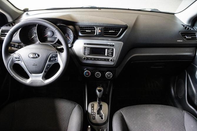 Kia Rio III Рестайлинг с пробегом 2016 года, цена 1 050 000 рублей, 98407 км, седан, Автокод Объявления