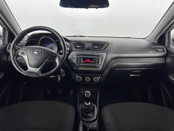 Kia Rio III Рестайлинг с пробегом 2015 года, цена 850 000 рублей, 248768 км, седан, Автокод Объявления