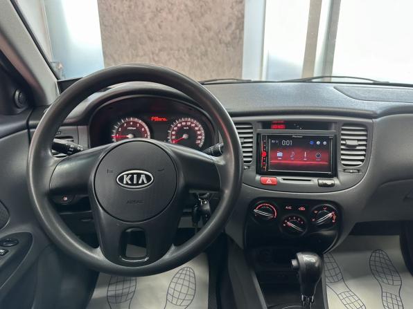 Kia Rio II Рестайлинг с пробегом 2011 года, цена 680 000 рублей, 220878 км, седан, Автокод Объявления