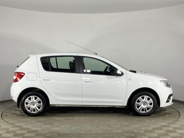 Renault Sandero II Рестайлинг с пробегом 2018 года, цена 830 000 рублей, 173224 км, хэтчбек, Автокод Объявления