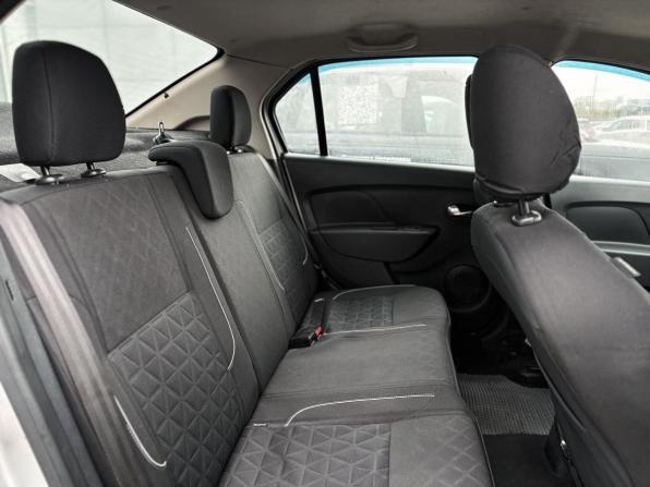 Renault Logan II Рестайлинг с пробегом 2019 года, цена 855 000 рублей, 156955 км, седан, Автокод Объявления