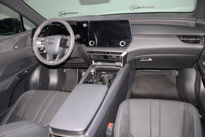 Lexus RX V с пробегом 2026 года, цена 13 500 000 рублей, 52 км, внедорожник, Автокод Объявления