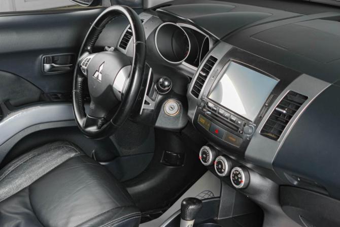 Mitsubishi Outlander II с пробегом 2007 года, цена 1 159 000 рублей, 220800 км, внедорожник, Автокод Объявления