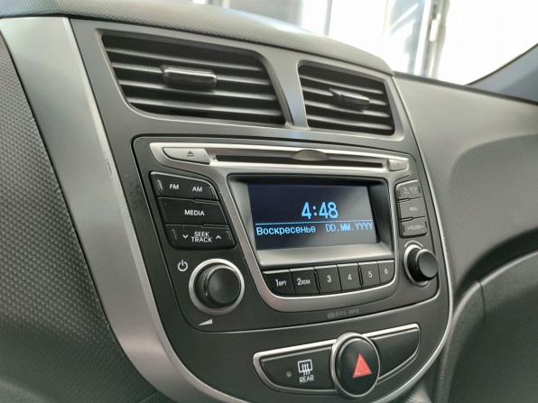 Hyundai Solaris I Рестайлинг с пробегом 2016 года, цена 890 000 рублей, 155285 км, седан, Автокод Объявления