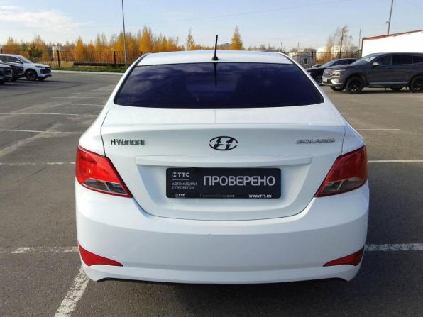 Hyundai Solaris I Рестайлинг с пробегом 2015 года, цена 828 000 рублей, 210075 км, седан, Автокод Объявления