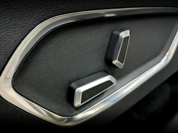 Geely Atlas Pro с пробегом 2023 года, цена 2 060 000 рублей, 46872 км, внедорожник, Автокод Объявления