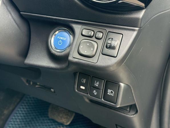 Toyota Aqua I Рестайлинг с пробегом 2017 года, цена 850 000 рублей, 190566 км, хэтчбек, Автокод Объявления