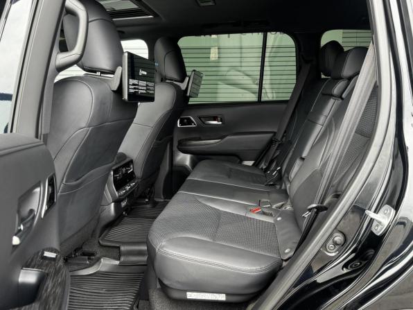 Toyota Land Cruiser 300 Series с пробегом 2025 года, цена 14 550 000 рублей, 9331 км, внедорожник, Автокод Объявления