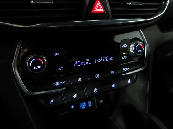 Hyundai Santa Fe IV с пробегом 2019 года, цена 2 799 700 рублей, 132489 км, внедорожник, Автокод Объявления