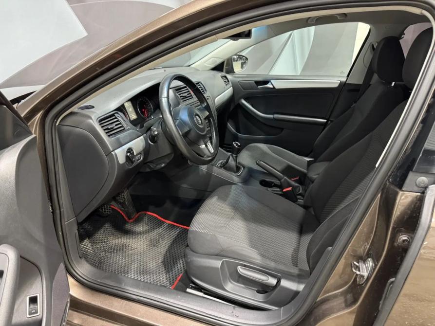 Volkswagen Jetta VI Пермь  - изображение 11