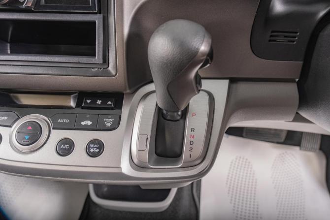 Honda Stream II Рестайлинг с пробегом 2011 года, цена 1 099 000 рублей, 251000 км, компактвэн, Автокод Объявления