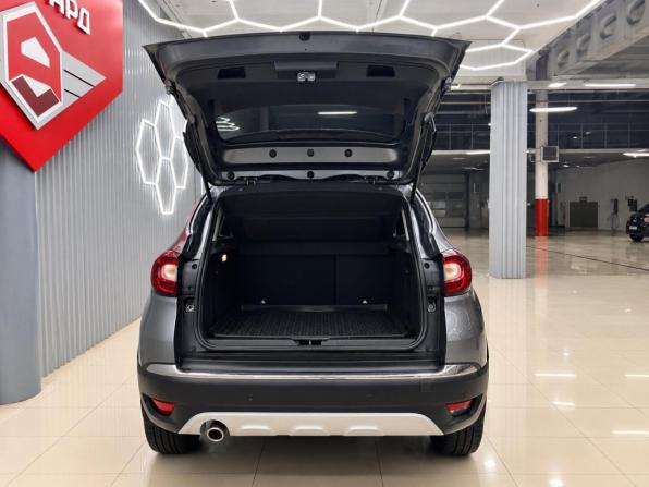 Renault Kaptur I с пробегом 2017 года, цена 1 140 000 рублей, 106184 км, внедорожник, Автокод Объявления