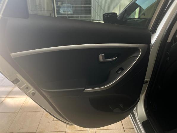 Hyundai i30 II с пробегом 2013 года, цена 950 000 рублей, 145273 км, хэтчбек, Автокод Объявления