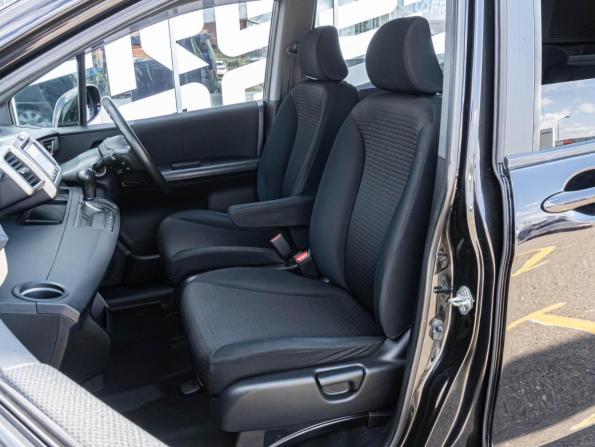 Honda Freed I Рестайлинг с пробегом 2010 года, цена 1 000 000 рублей, 229602 км, компактвэн, Автокод Объявления
