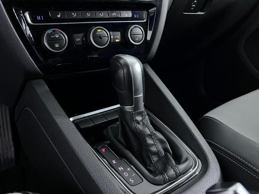 Volkswagen Jetta VI Рестайлинг Ростов-на-Дону  - изображение 15