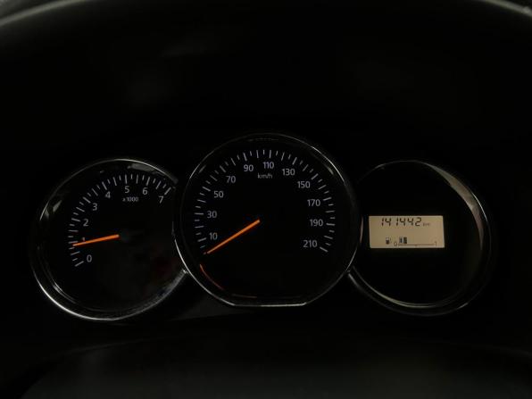 Renault Sandero II с пробегом 2015 года, цена 470 000 рублей, 141377 км, хэтчбек, Автокод Объявления