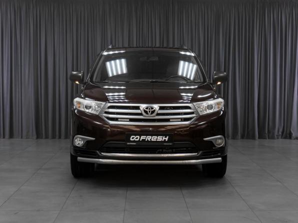 Toyota Highlander II (XU40) Рестайлинг с пробегом 2012 года, цена 2 199 000 рублей, 223837 км, внедорожник, Автокод Объявления