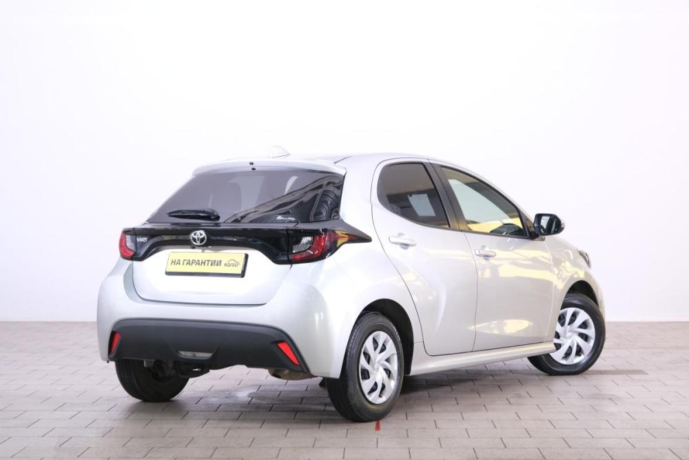 Toyota Yaris IV Омск  - изображение 7