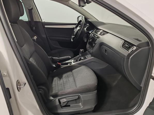Skoda Octavia III (A7) с пробегом 2015 года, цена 1 745 000 рублей, 177207 км, универсал, Автокод Объявления