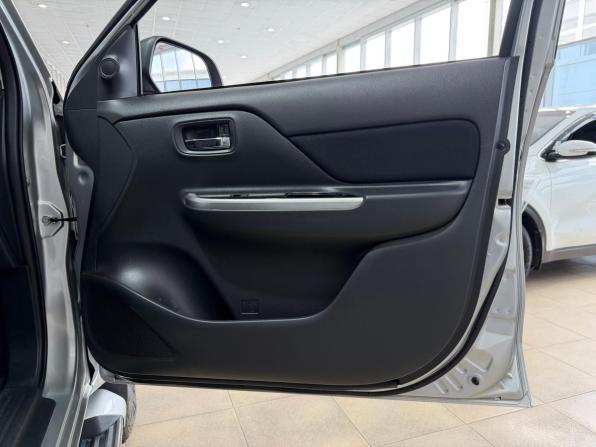 Mitsubishi L200 V Рестайлинг с пробегом 2020 года, цена 2 900 000 рублей, 128140 км, пикап, Автокод Объявления