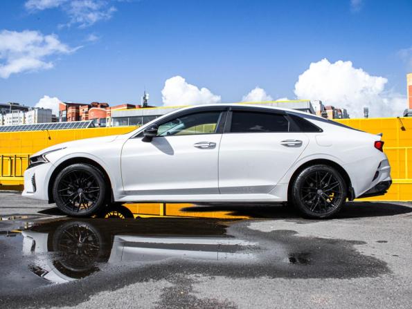 Kia K5 III с пробегом 2022 года, цена 2 179 000 рублей, 93329 км, седан, Автокод Объявления