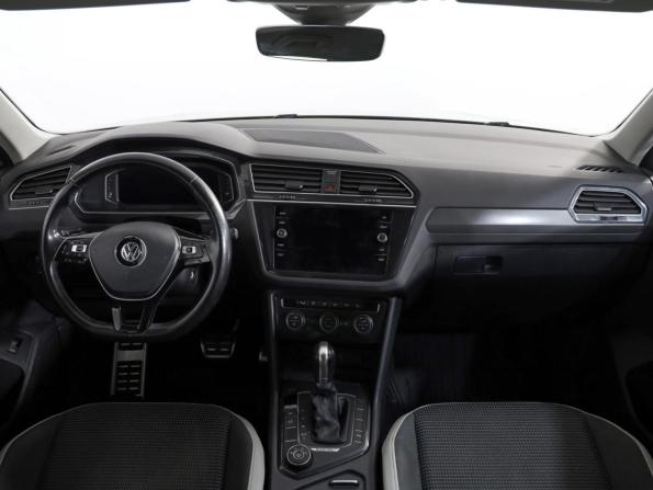 Volkswagen Tiguan II с пробегом 2019 года, цена 2 229 000 рублей, 141820 км, внедорожник, Автокод Объявления