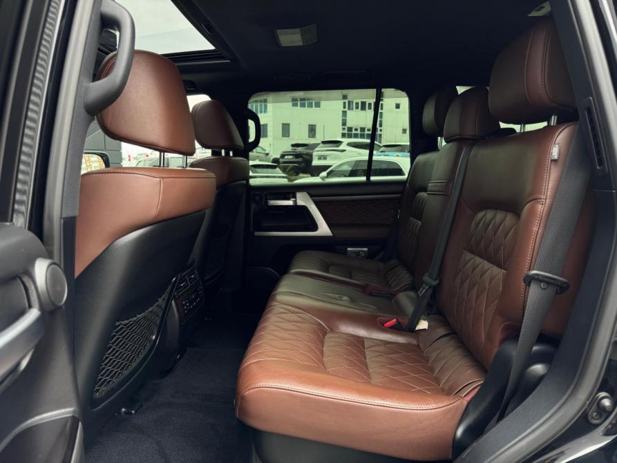 Toyota Land Cruiser 200 Series Рестайлинг 2 Иркутск  - изображение 28