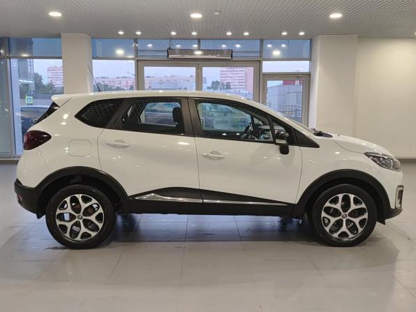 Renault Kaptur I с пробегом 2017 года, цена 1 080 000 рублей, 240394 км, внедорожник, Автокод Объявления