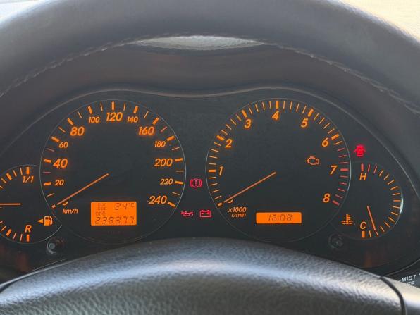 Toyota Avensis II с пробегом 2004 года, цена 750 000 рублей, 238337 км, лифтбек, Автокод Объявления
