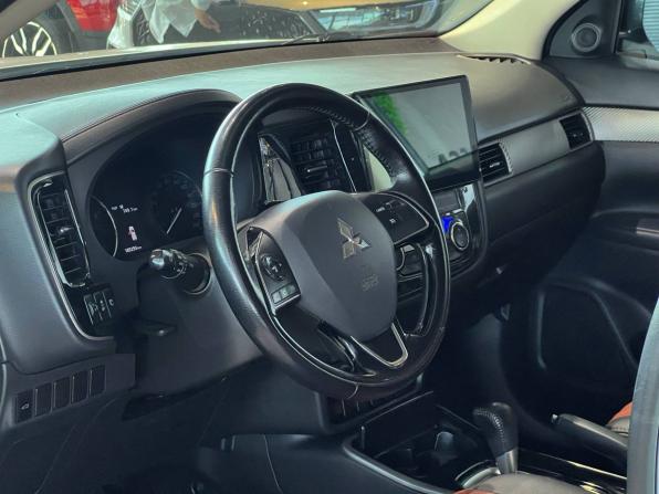 Mitsubishi Outlander III Рестайлинг 3 с пробегом 2018 года, цена 1 920 000 рублей, 189293 км, внедорожник, Автокод Объявления