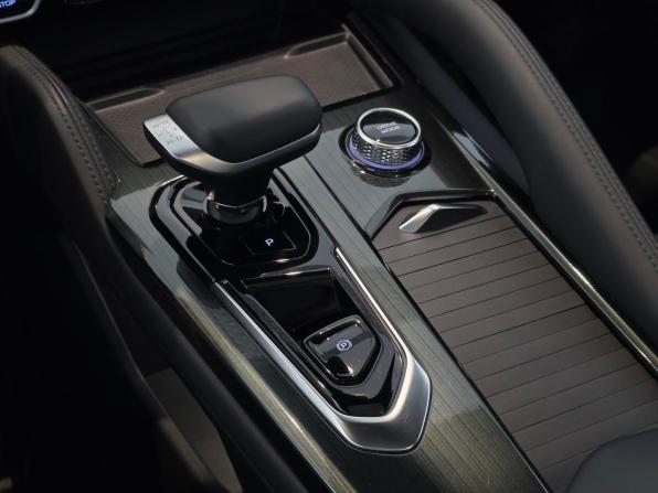 Geely Monjaro I с пробегом 2024 года, цена 3 630 000 рублей, 24562 км, внедорожник, Автокод Объявления