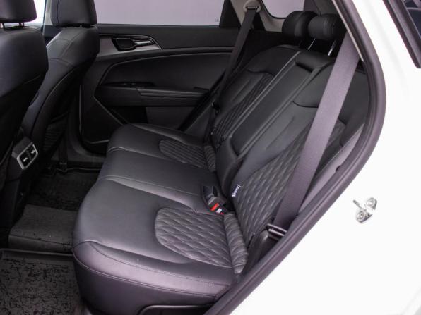 Kia Sportage V с пробегом 2025 года, цена 3 990 000 рублей, 17182 км, внедорожник, Автокод Объявления